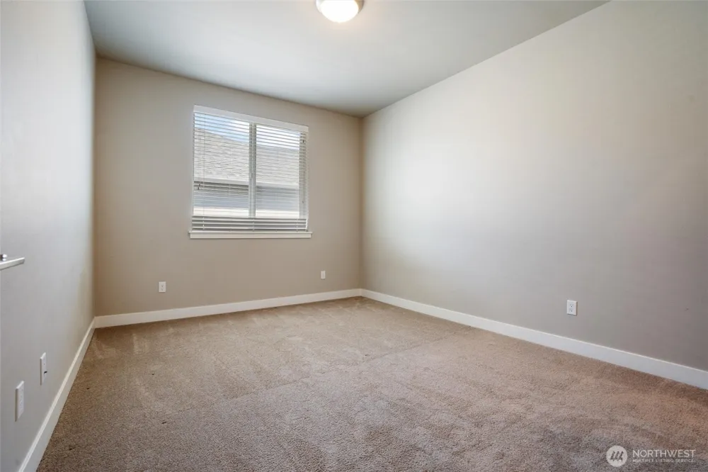 1407 Baker Heights Loop Bremerton, WA 98312