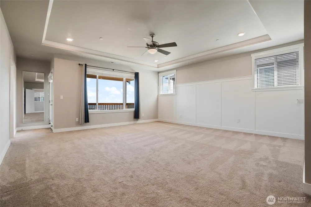 1407 Baker Heights Loop Bremerton, WA 98312