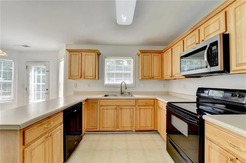 6383 Grand Hickory Drive Braselton, GA 30517