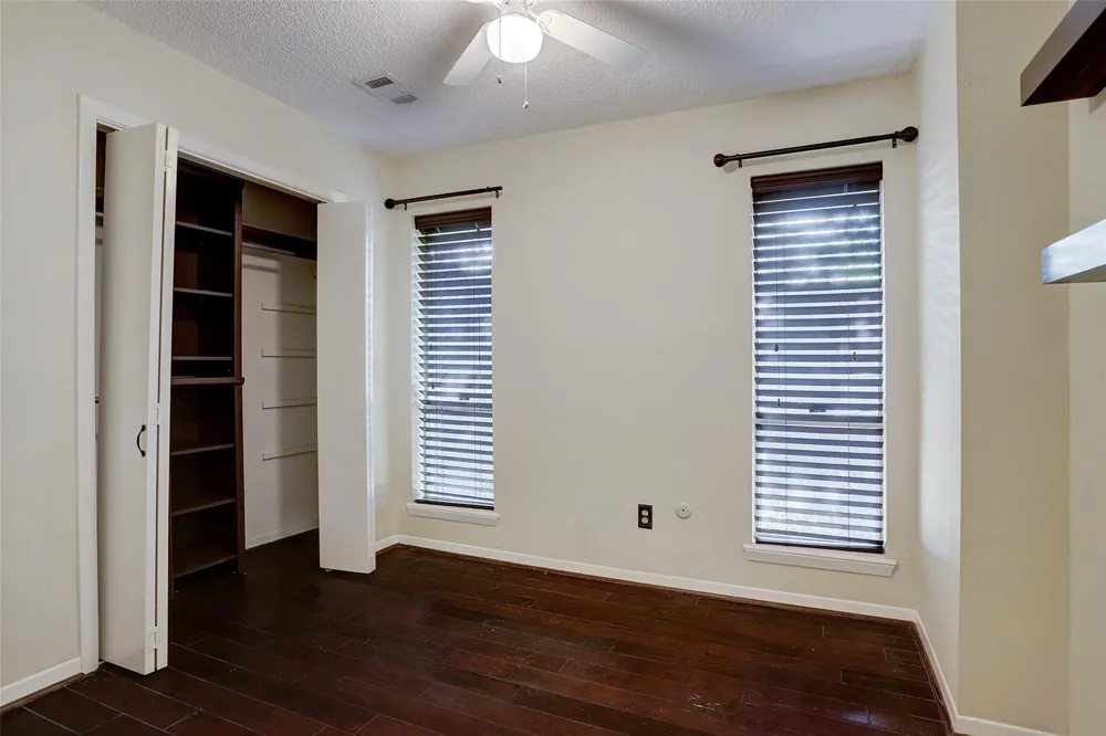 963 Althea Drive Houston, TX 77018