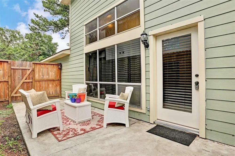 963 Althea Drive Houston, TX 77018