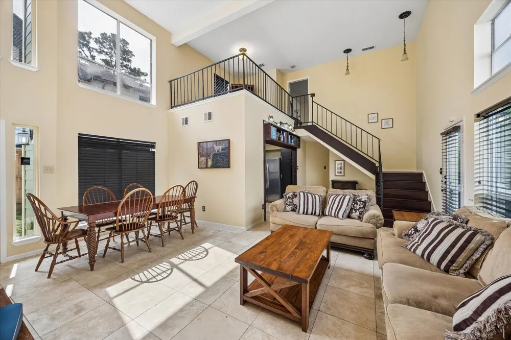 963 Althea Drive Houston, TX 77018