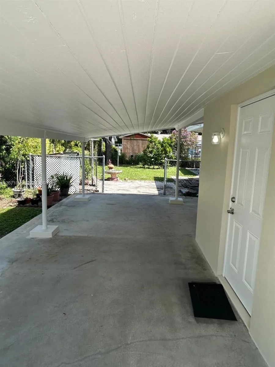 7637 Ramona St Miramar, FL 33023