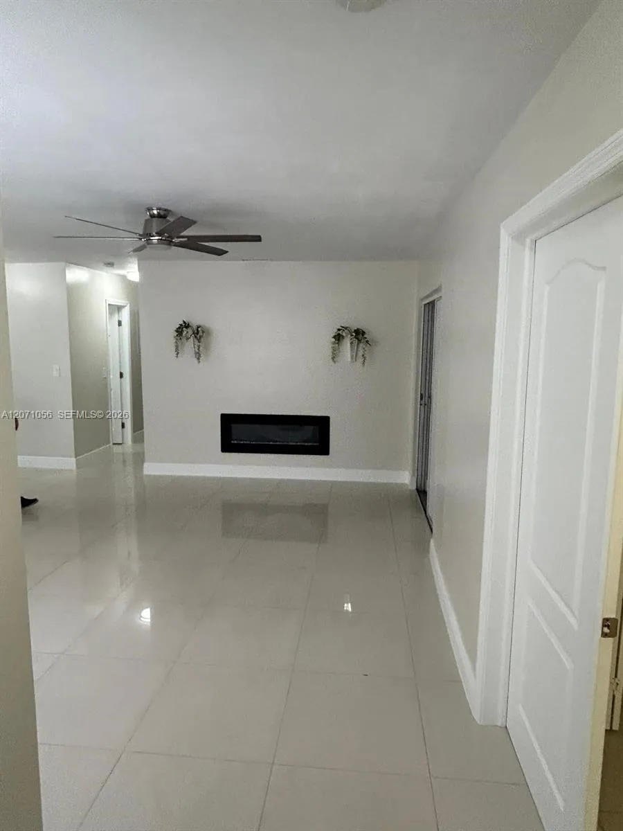 7637 Ramona St Miramar, FL 33023
