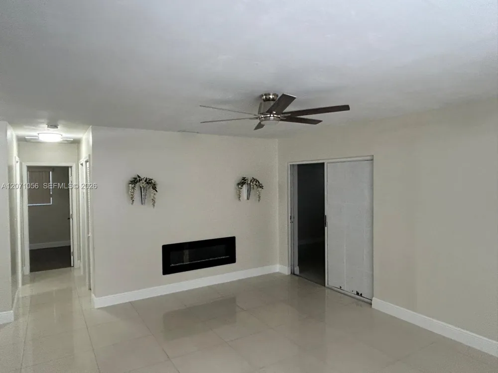 7637 Ramona St Miramar, FL 33023