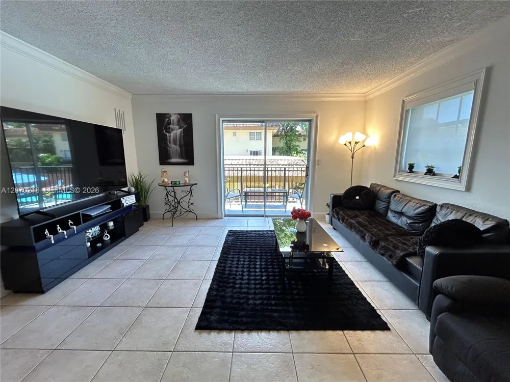 8500 SW 109th Ave #6-220 Miami, FL 33173