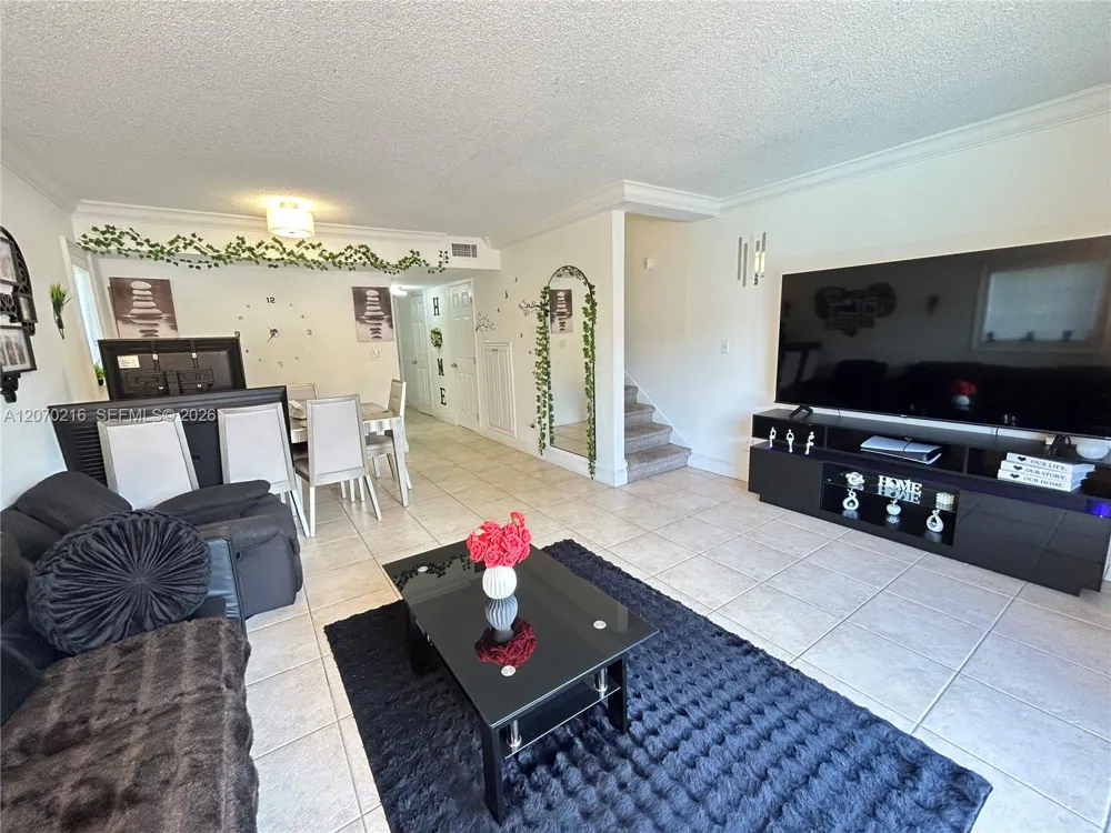 8500 SW 109th Ave #6-220 Miami, FL 33173