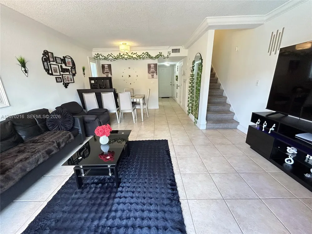 8500 SW 109th Ave #6-220 Miami, FL 33173
