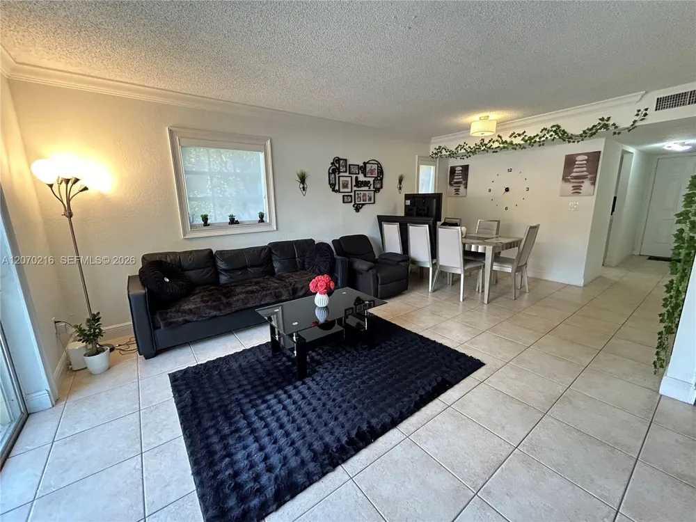 8500 SW 109th Ave #6-220 Miami, FL 33173