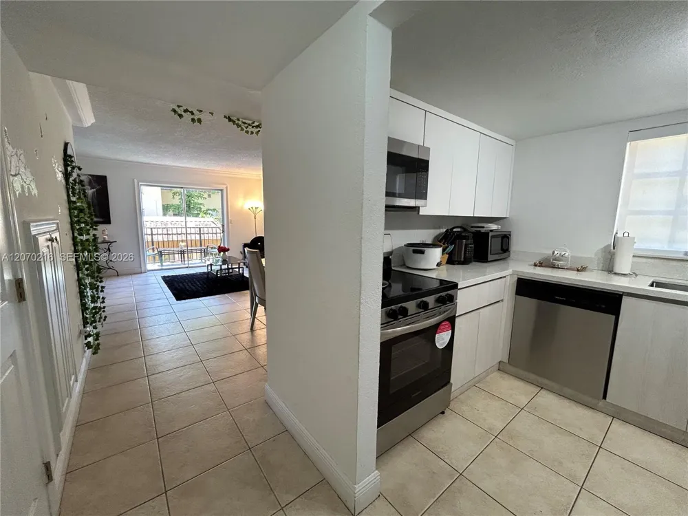 8500 SW 109th Ave #6-220 Miami, FL 33173