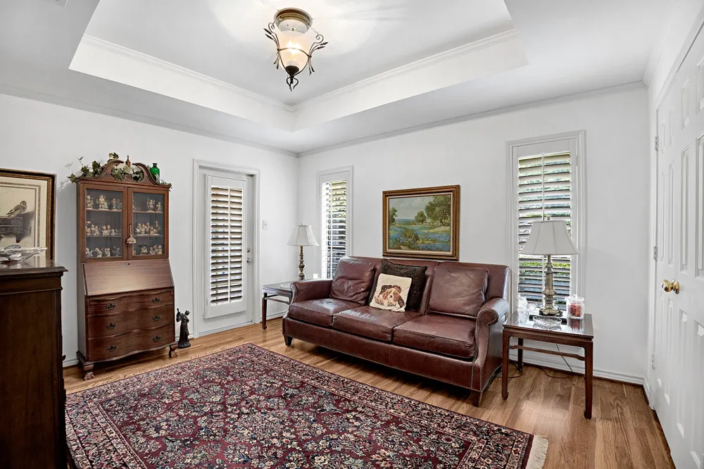 16046 Chalfont Circle Dallas, TX 75248