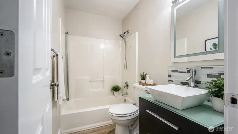 13367 Ambaum Boulevard SW Burien, WA 98146