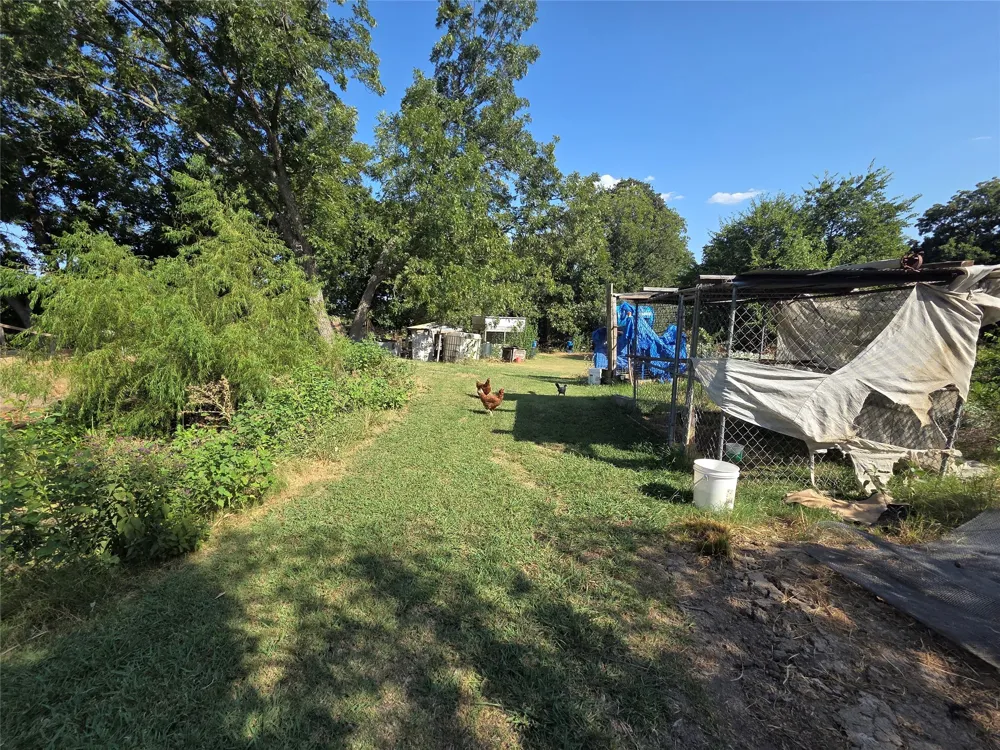 2707 S State Highway 121 Highway S Bonham, TX 75418
