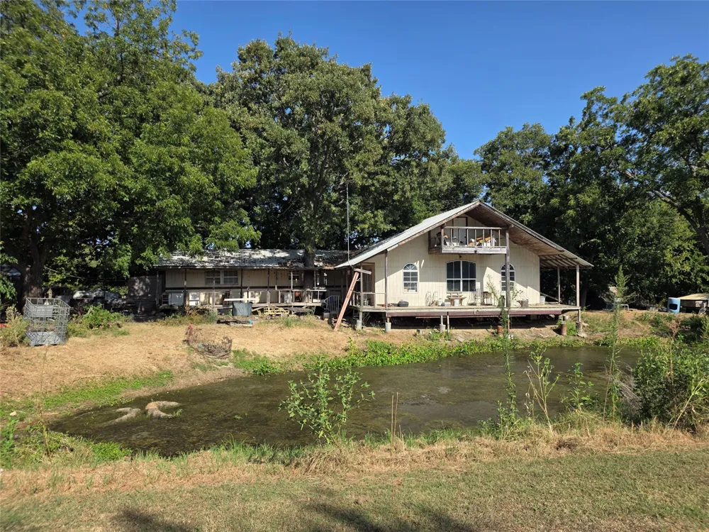 2707 S State Highway 121 Highway S Bonham, TX 75418