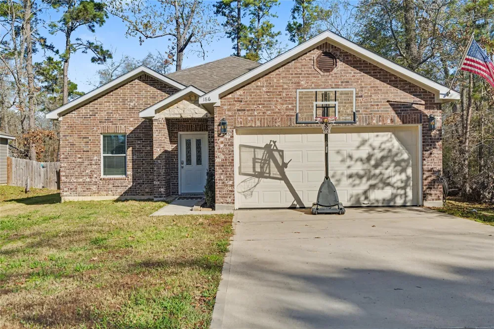 186 Village Cove Loop Livingston, TX 77351