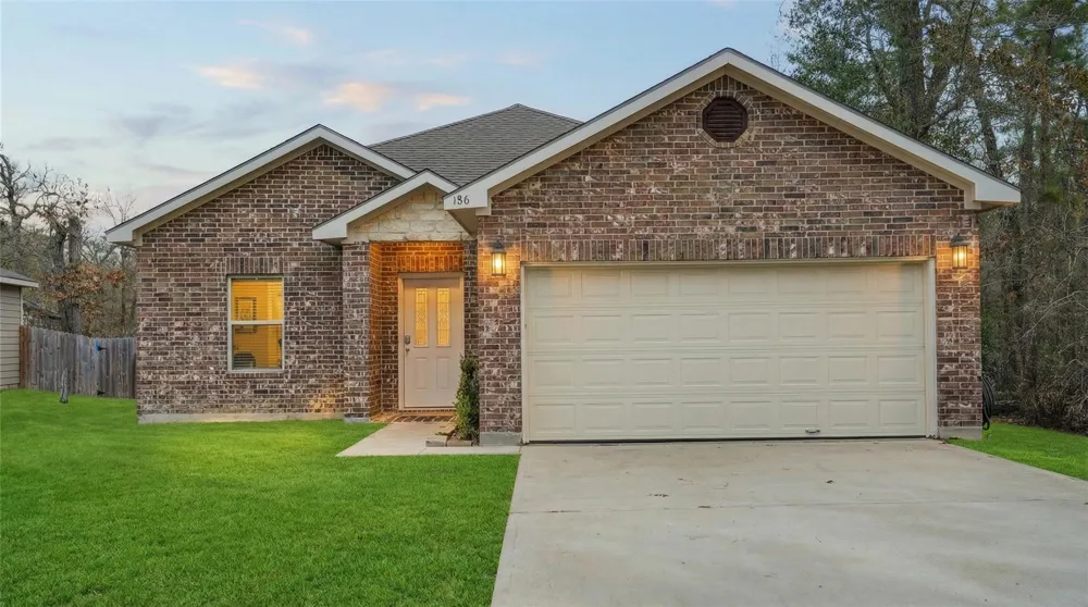 186 Village Cove Loop Livingston, TX 77351