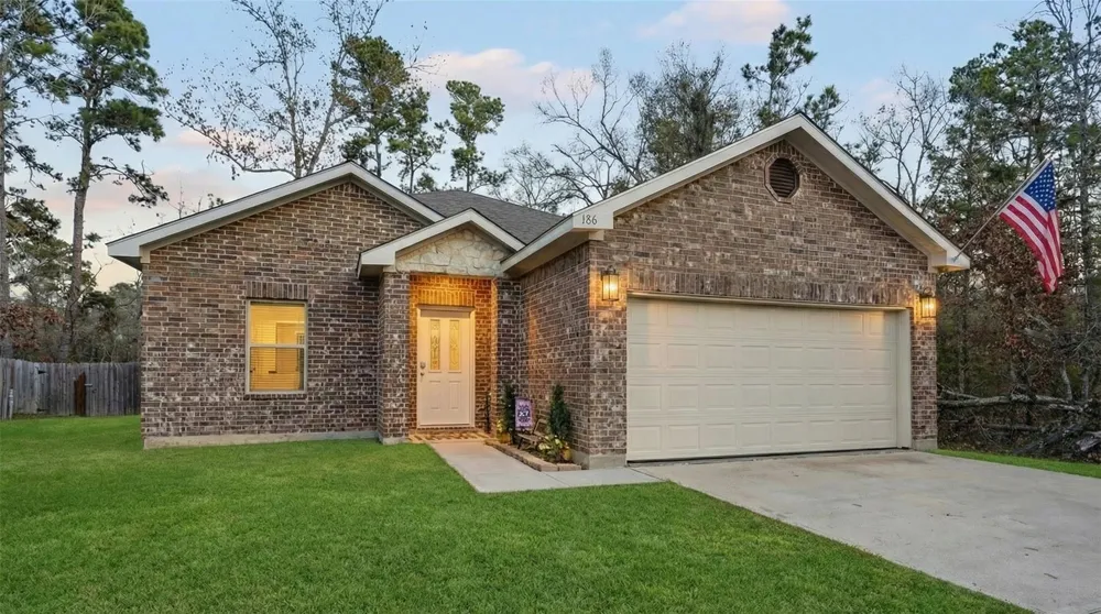 186 Village Cove Loop Livingston, TX 77351