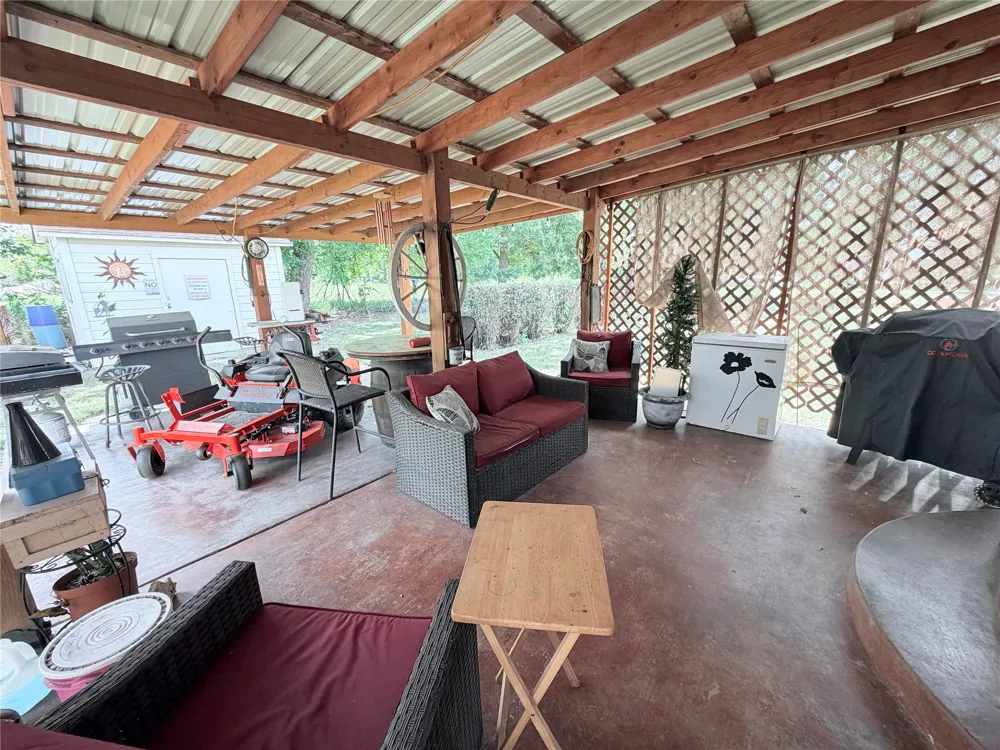 617 W 7th Street Kiowa, OK 74553