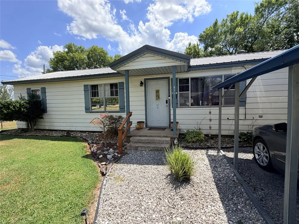 617 W 7th Street Kiowa, OK 74553