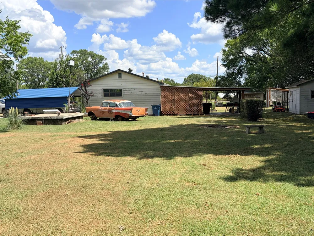 617 W 7th Street Kiowa, OK 74553