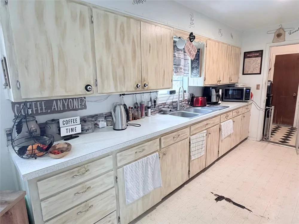 617 W 7th Street Kiowa, OK 74553