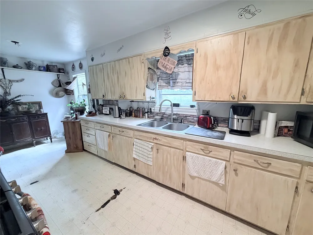 617 W 7th Street Kiowa, OK 74553