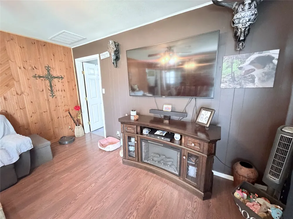 617 W 7th Street Kiowa, OK 74553