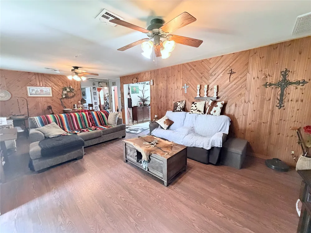 617 W 7th Street Kiowa, OK 74553