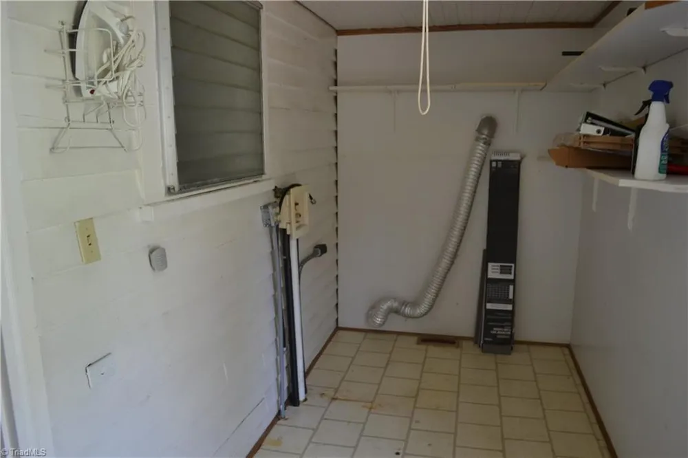 504 W Murphy Street Madison, NC 27025