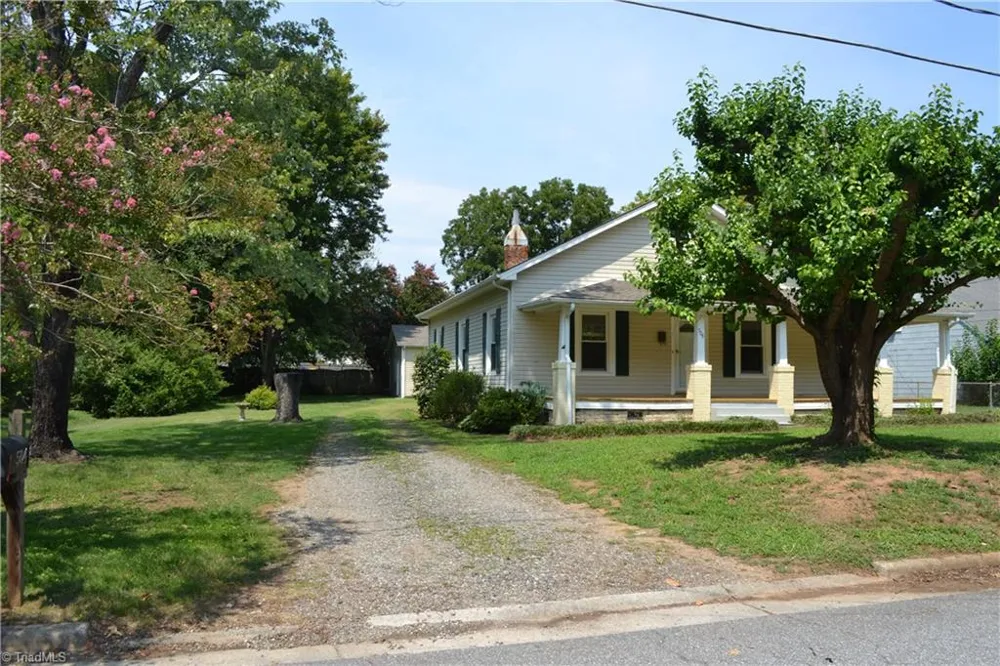 504 W Murphy Street Madison, NC 27025