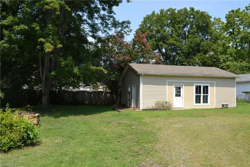 504 W Murphy Street Madison, NC 27025