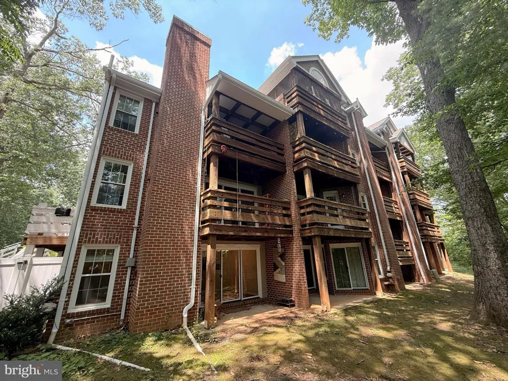 11100 BEAVER TRAIL COURT Reston, VA 20191