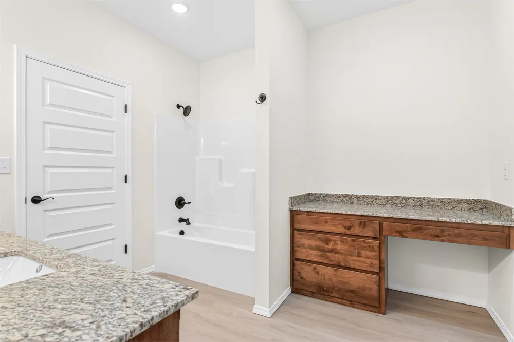 124 Countryside Way Pocola, OK 74902