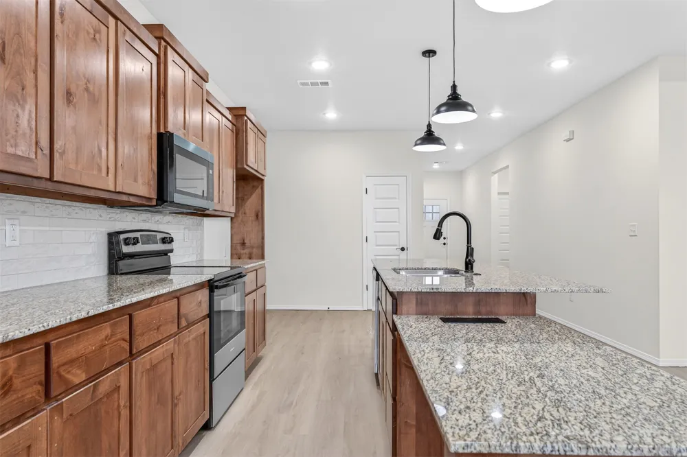124 Countryside Way Pocola, OK 74902