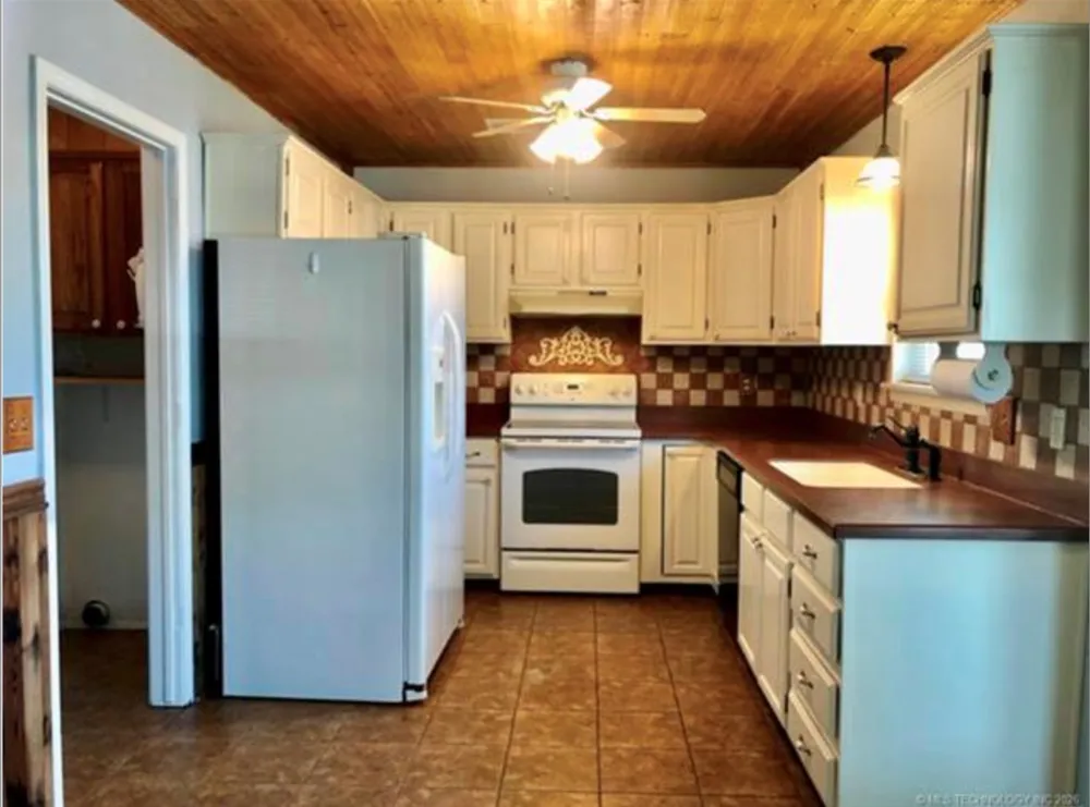 5444 Woodland Road Bartlesville, OK 74006