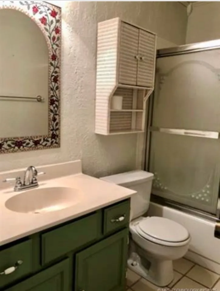 5444 Woodland Road Bartlesville, OK 74006