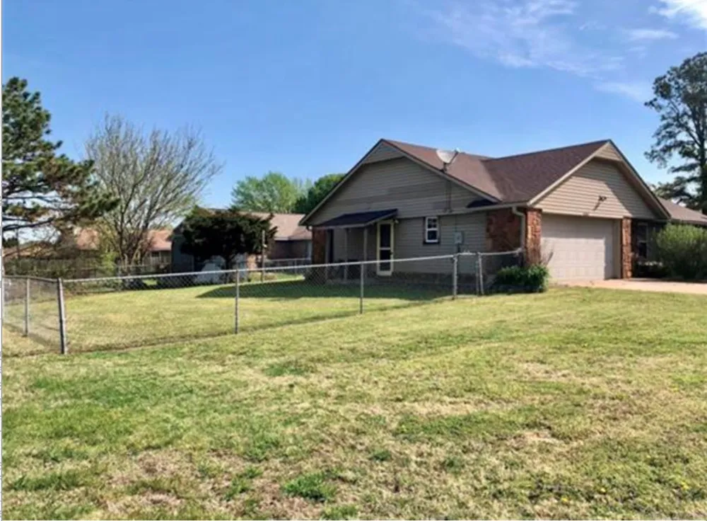 5444 Woodland Road Bartlesville, OK 74006