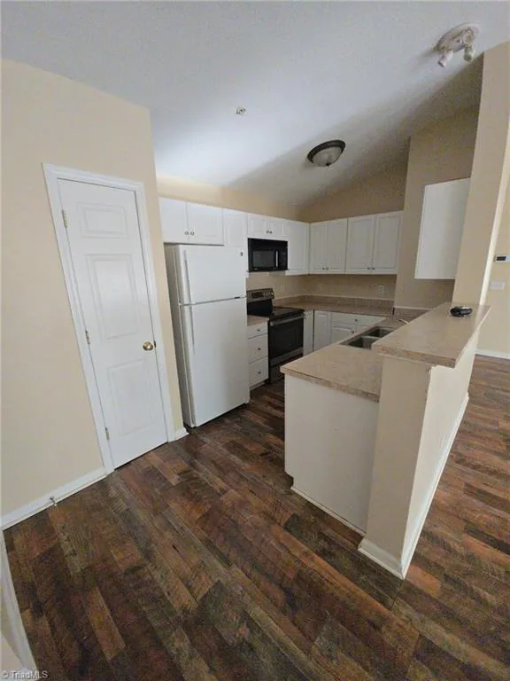 3733 MORRIS FARM DRIVE #3A Greensboro, NC 27409