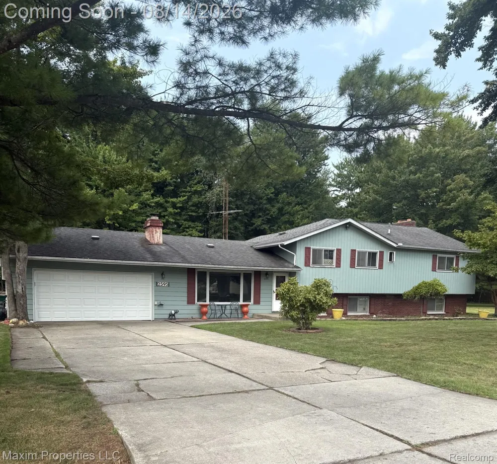 2595 Evergreen Lane Port Huron City, MI 48060