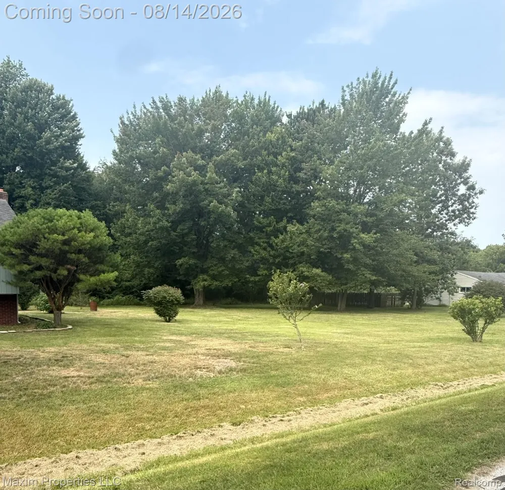 2595 Evergreen Lane Port Huron City, MI 48060