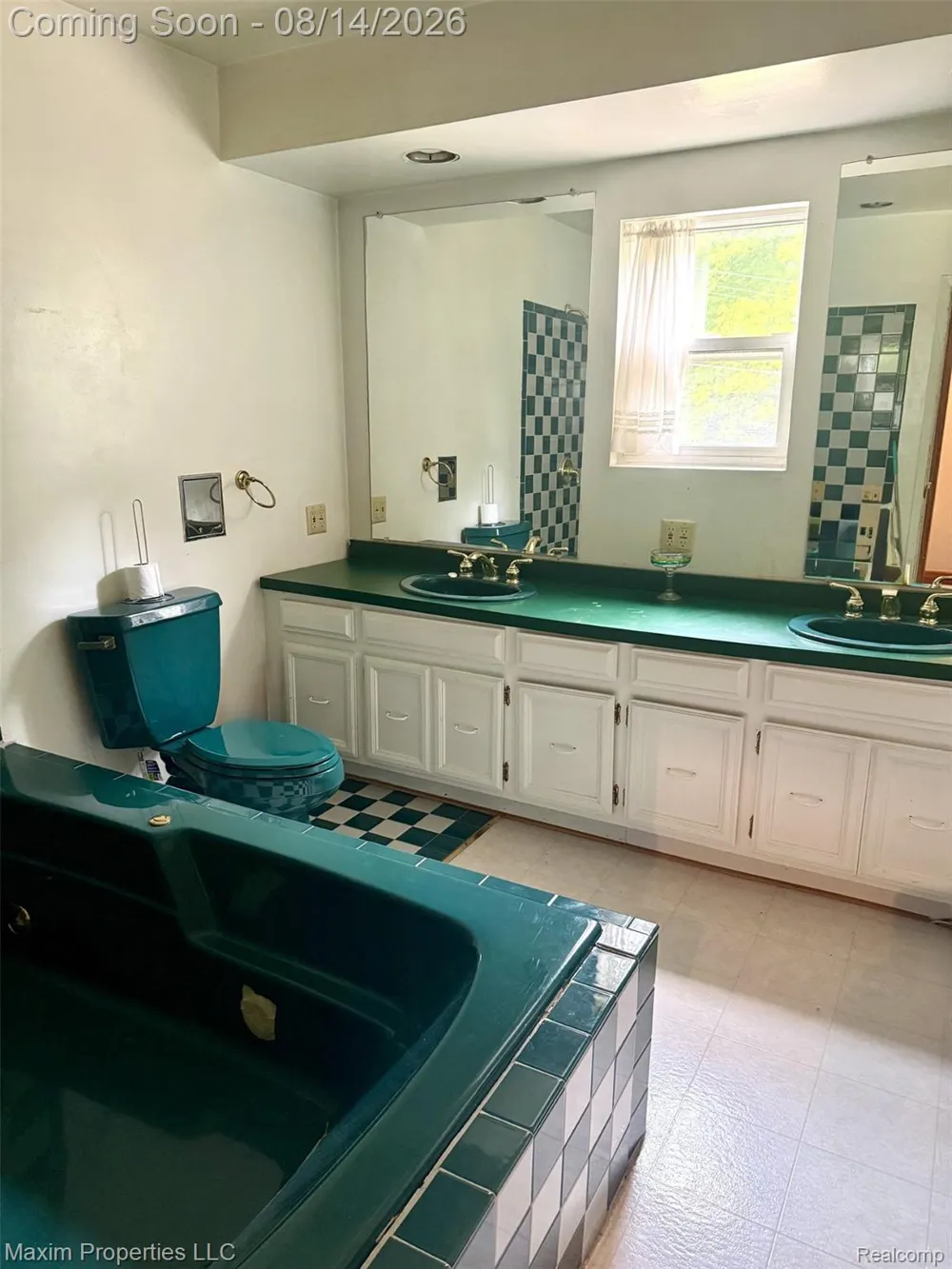 2595 Evergreen Lane Port Huron City, MI 48060
