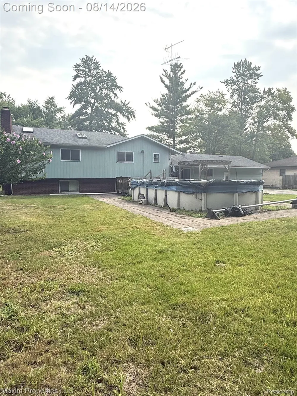 2595 Evergreen Lane Port Huron City, MI 48060