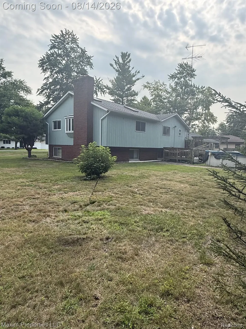 2595 Evergreen Lane Port Huron City, MI 48060