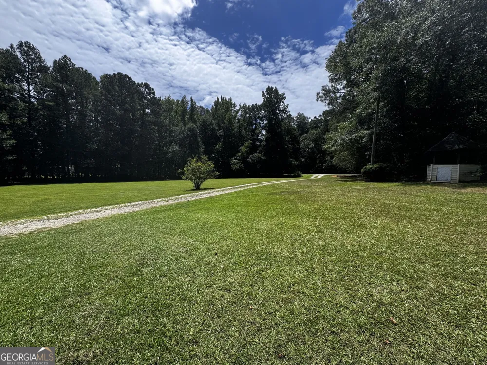 1997 McKinley RD Zebulon, GA 30295