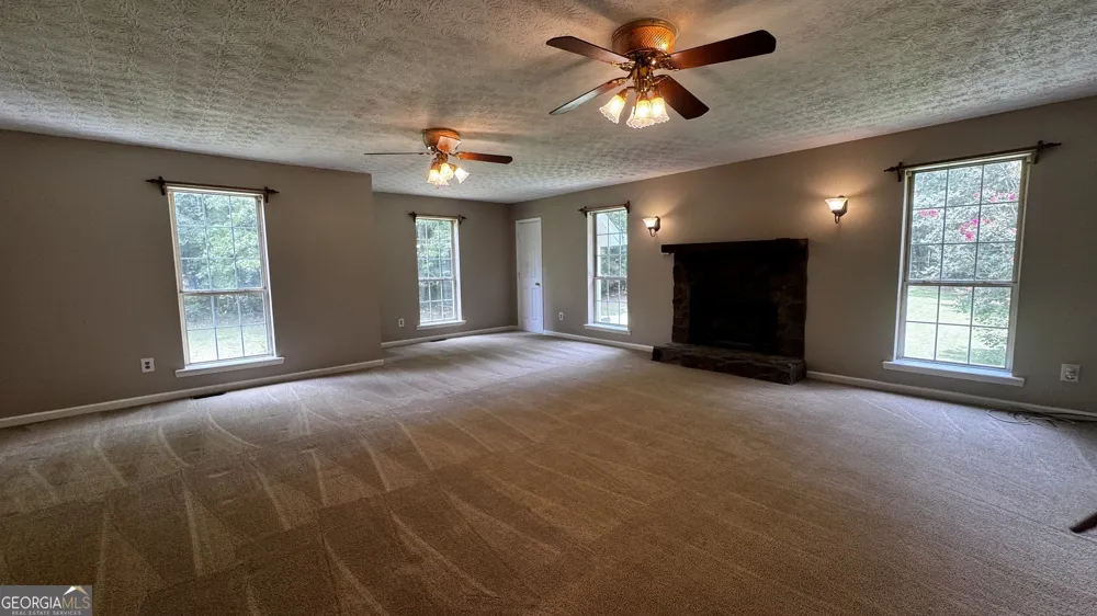 1997 McKinley RD Zebulon, GA 30295