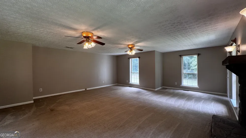 1997 McKinley RD Zebulon, GA 30295
