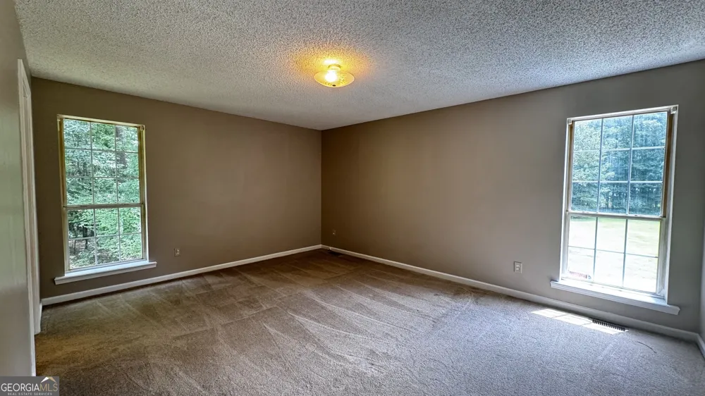 1997 McKinley RD Zebulon, GA 30295