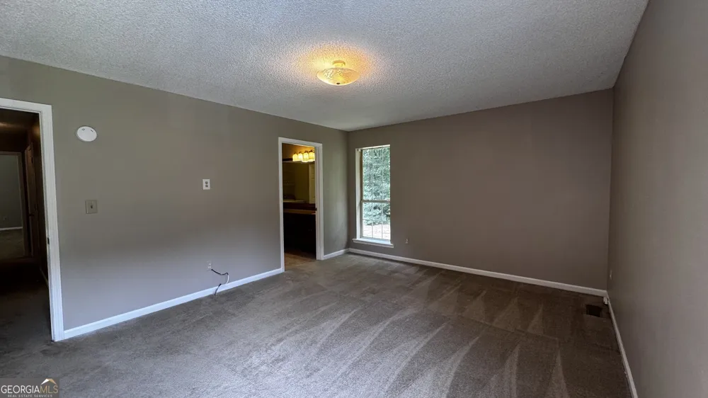 1997 McKinley RD Zebulon, GA 30295