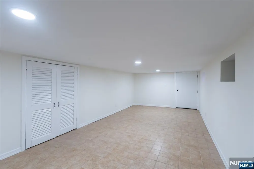 218 Riverview Avenue North Arlington, NJ 07031