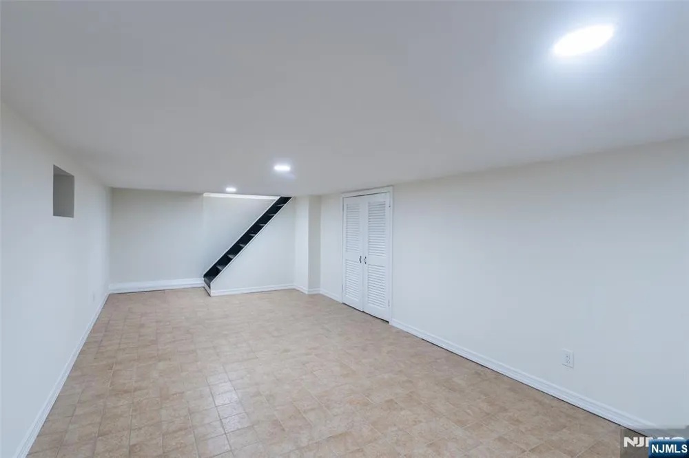 218 Riverview Avenue North Arlington, NJ 07031
